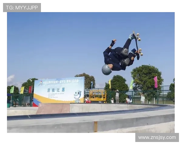 重庆街舞队在滑板精英赛中以74分稳居积分榜首位